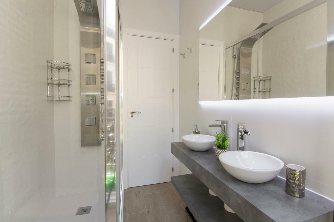 Sol Luxury Suites มาดริด ภายนอก รูปภาพ